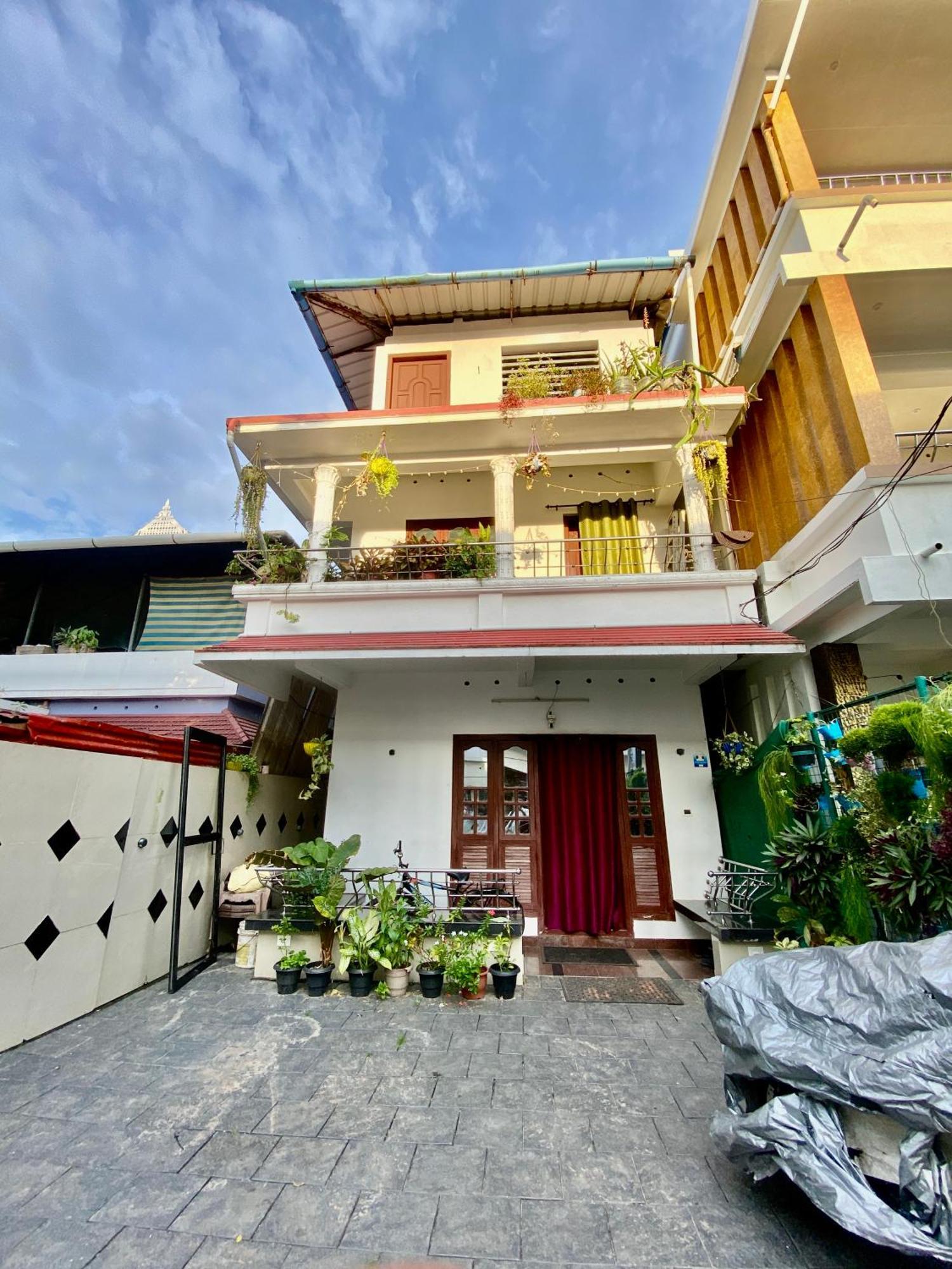 Rajatheeram Beach Homestay & Backwater Cruise Alleppey アーラップーザ県 エクステリア 写真
