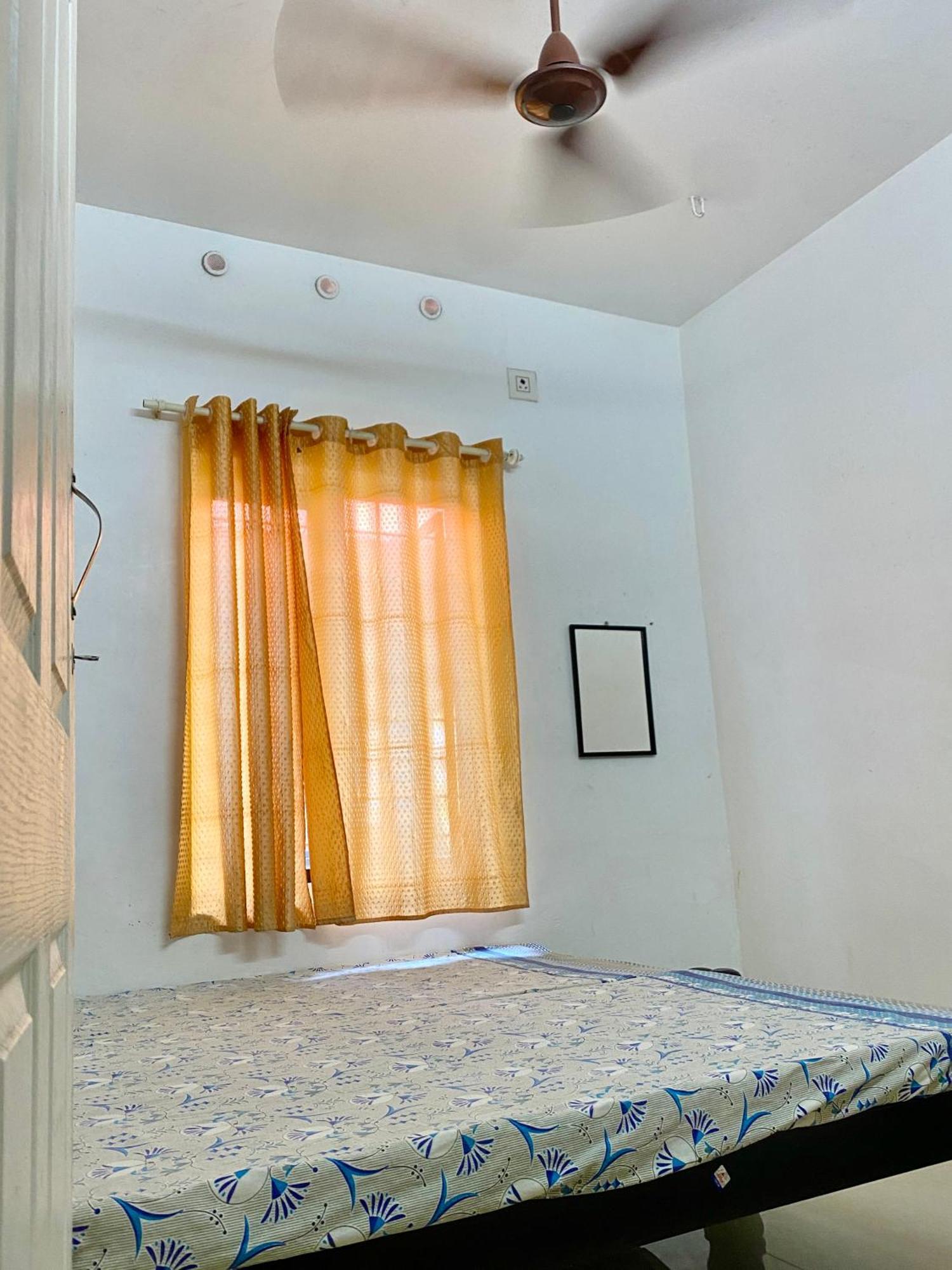 Rajatheeram Beach Homestay & Backwater Cruise Alleppey アーラップーザ県 エクステリア 写真