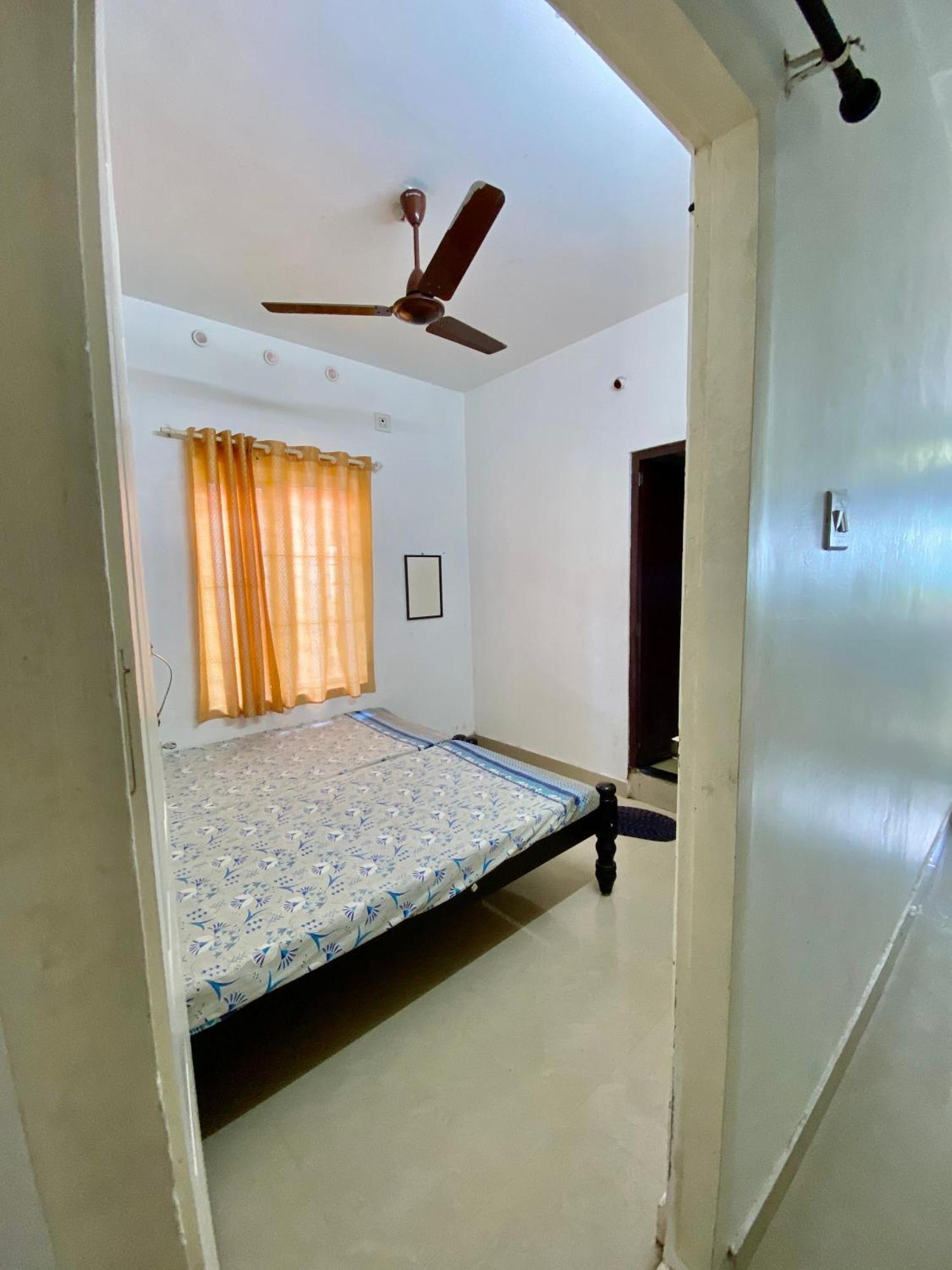 Rajatheeram Beach Homestay & Backwater Cruise Alleppey アーラップーザ県 エクステリア 写真