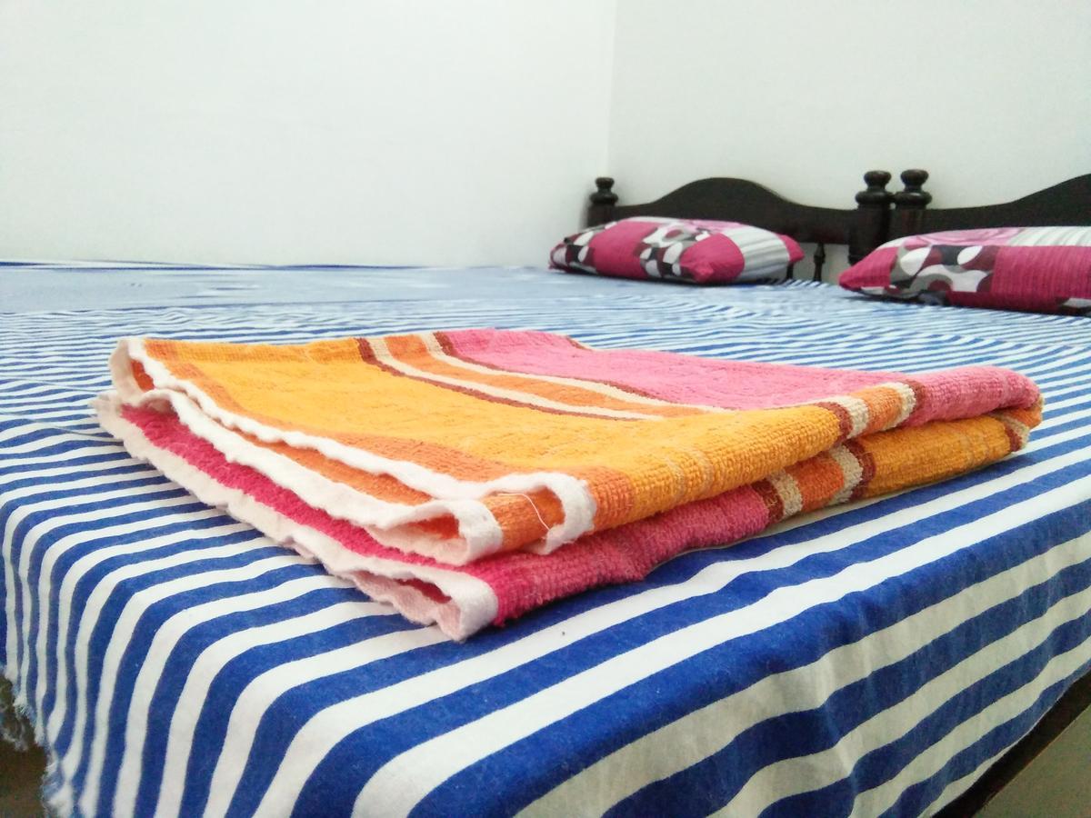 Rajatheeram Beach Homestay & Backwater Cruise Alleppey アーラップーザ県 エクステリア 写真