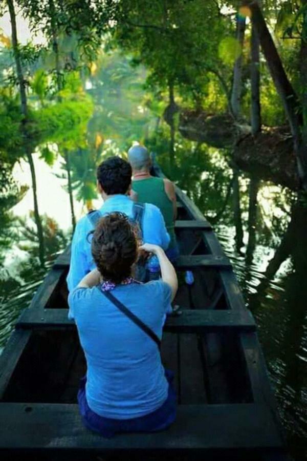 Rajatheeram Beach Homestay & Backwater Cruise Alleppey アーラップーザ県 エクステリア 写真